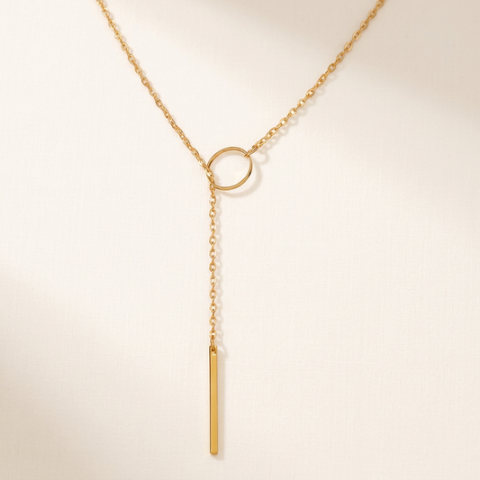 Clean necklace product shot